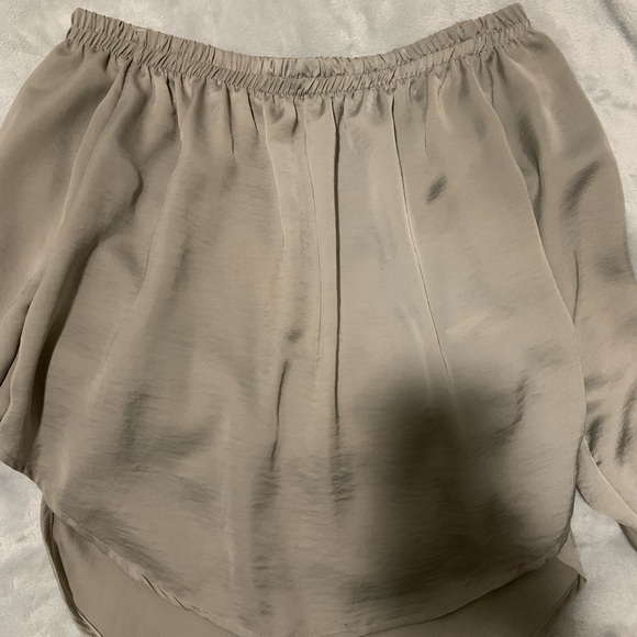 M Boutique Tops - M BOUTIQUE OFF THE SHOULDER BLOUSE